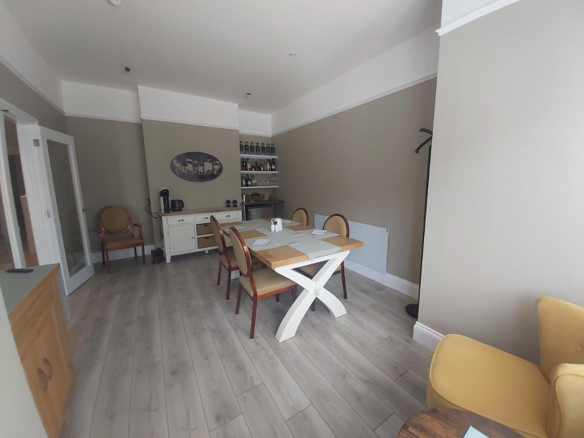 Bed and Breakfast Bay House Totland Esterno foto