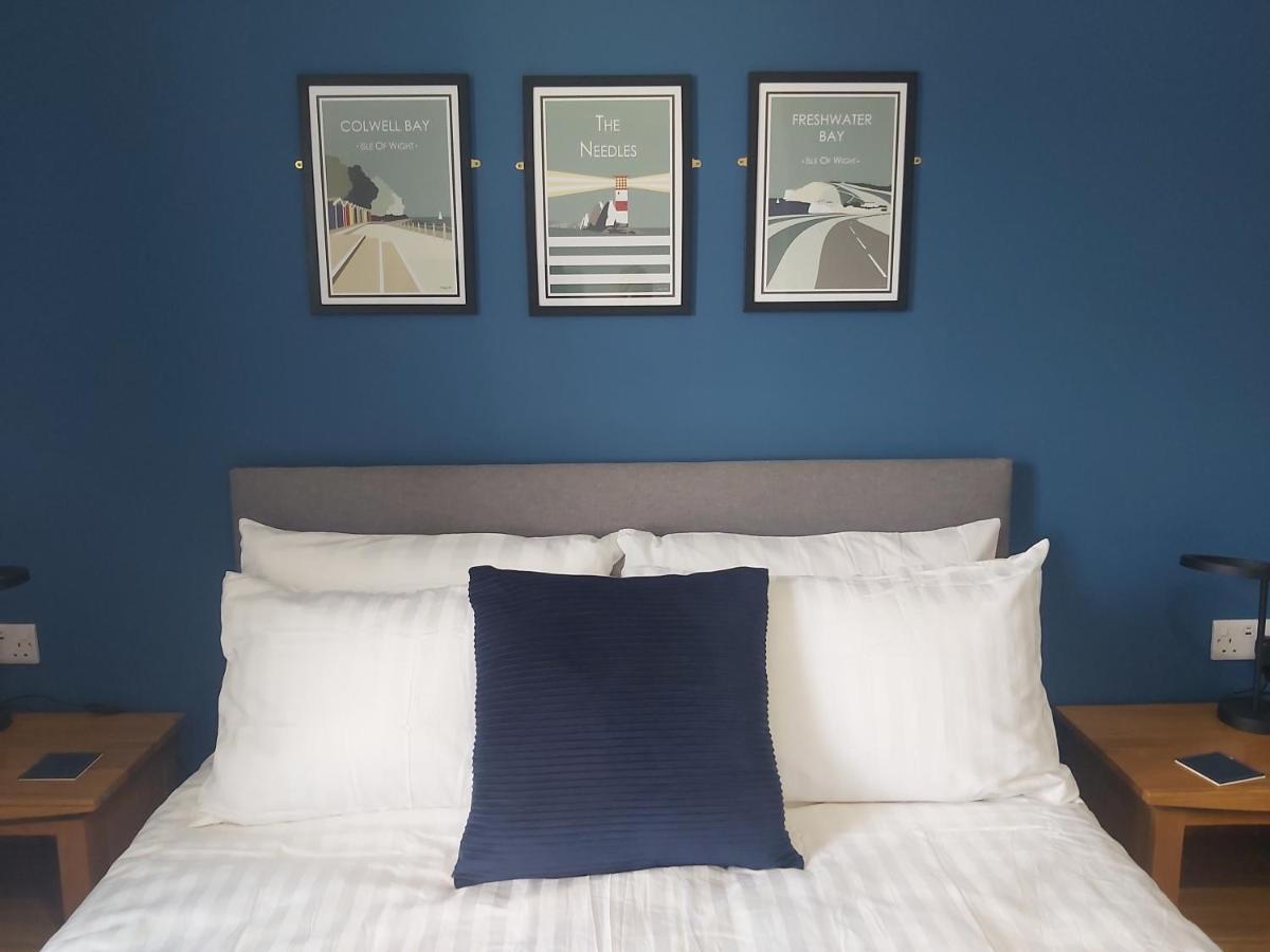 Bed and Breakfast Bay House Totland Esterno foto