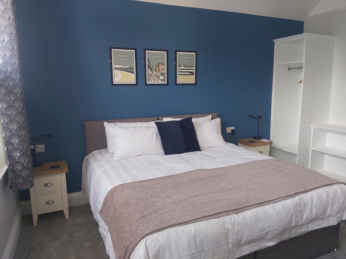 Bed and Breakfast Bay House Totland Esterno foto